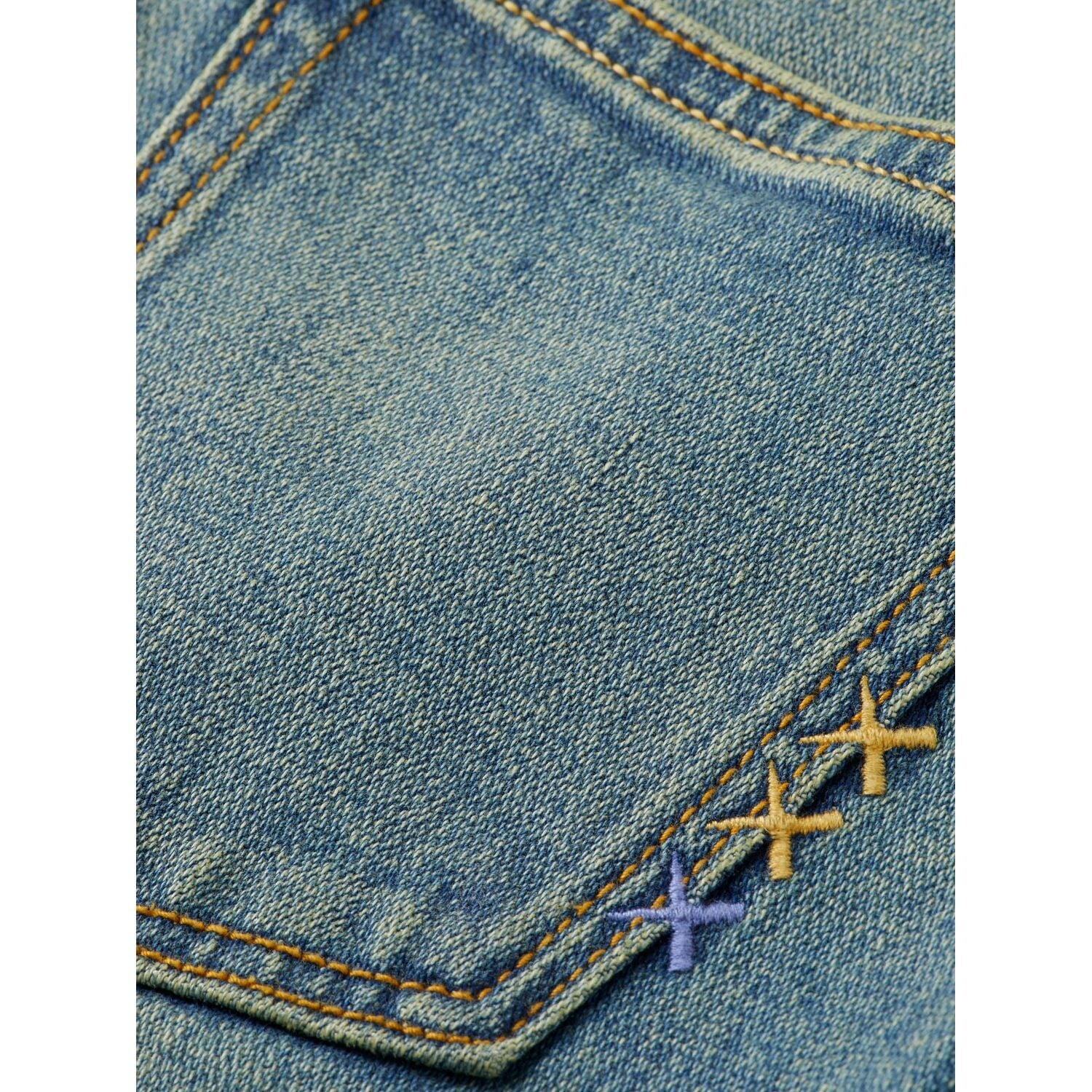 Pitch Loose Fit Jeans