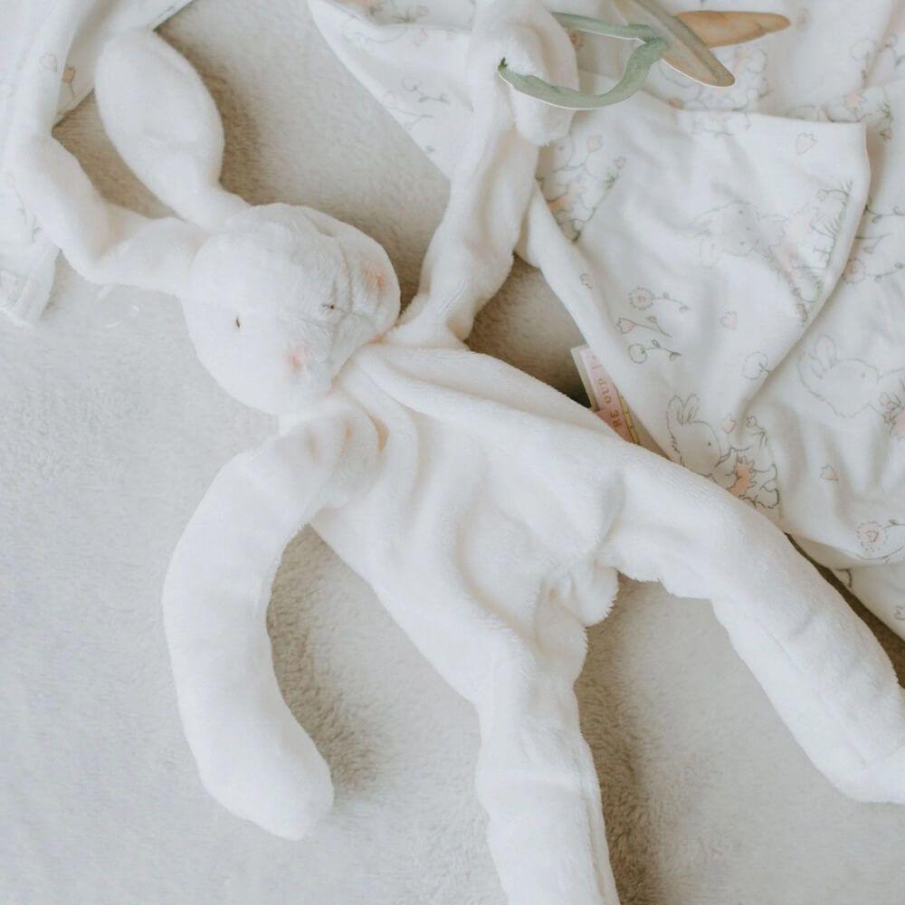 Silly Buddy Bunny White