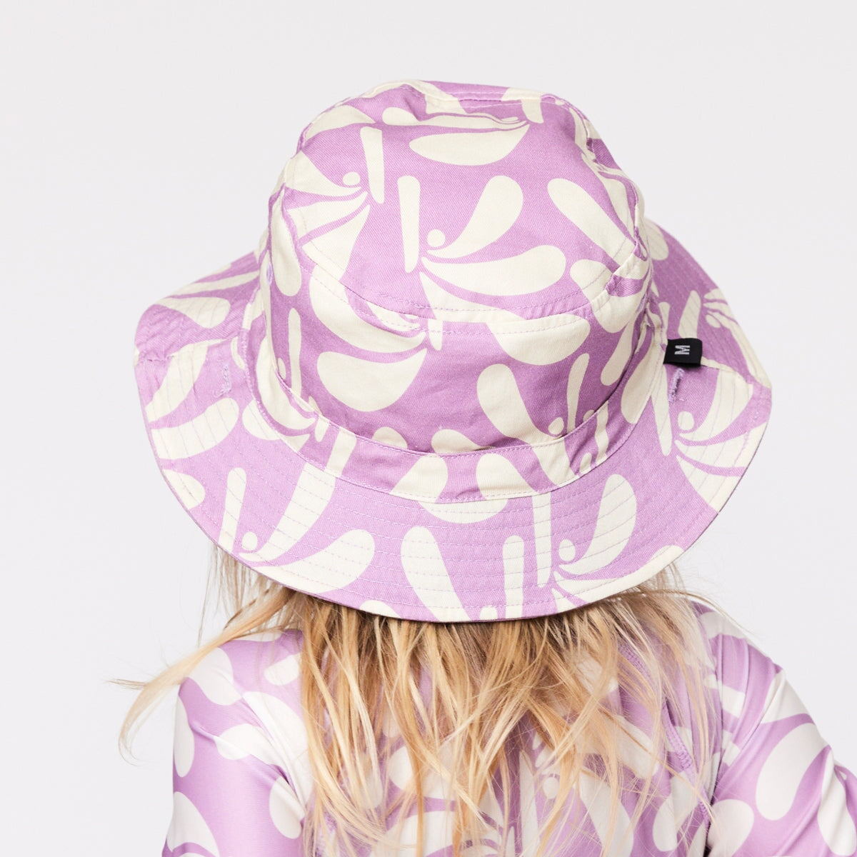 Reversible Bucket Hat Lilac Palms