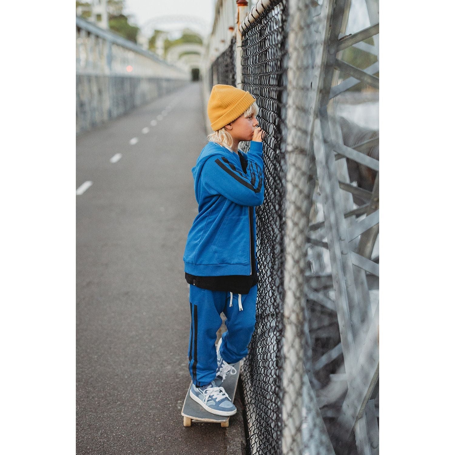 Mundas Zip Hoody - Royal Blue