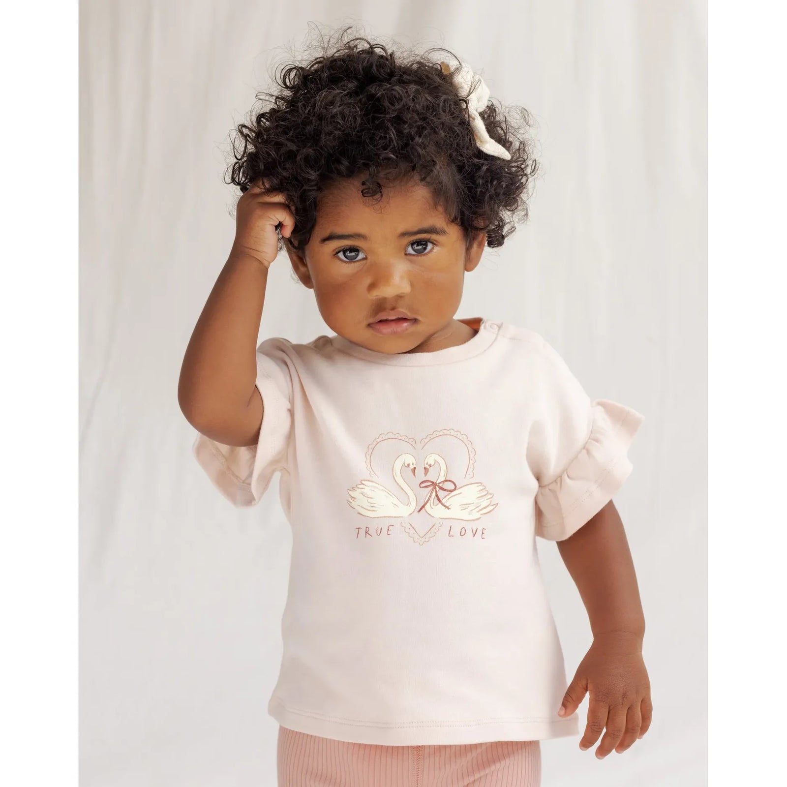 Flutter Tee Swan