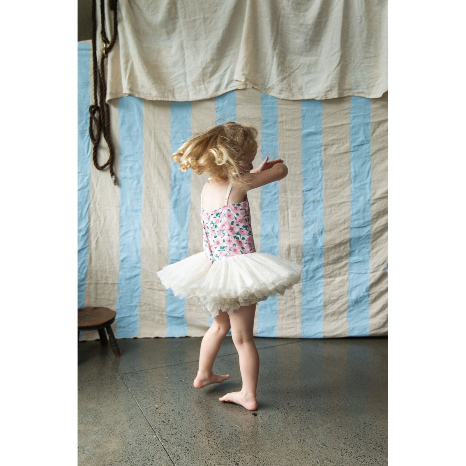 Vintage Ballerina-Sakura