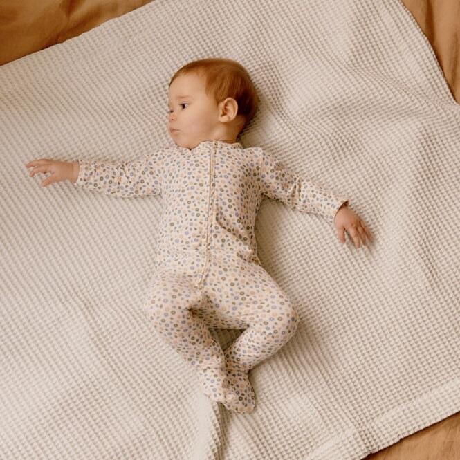 Dreamlands Suit - Chamomile Blooms