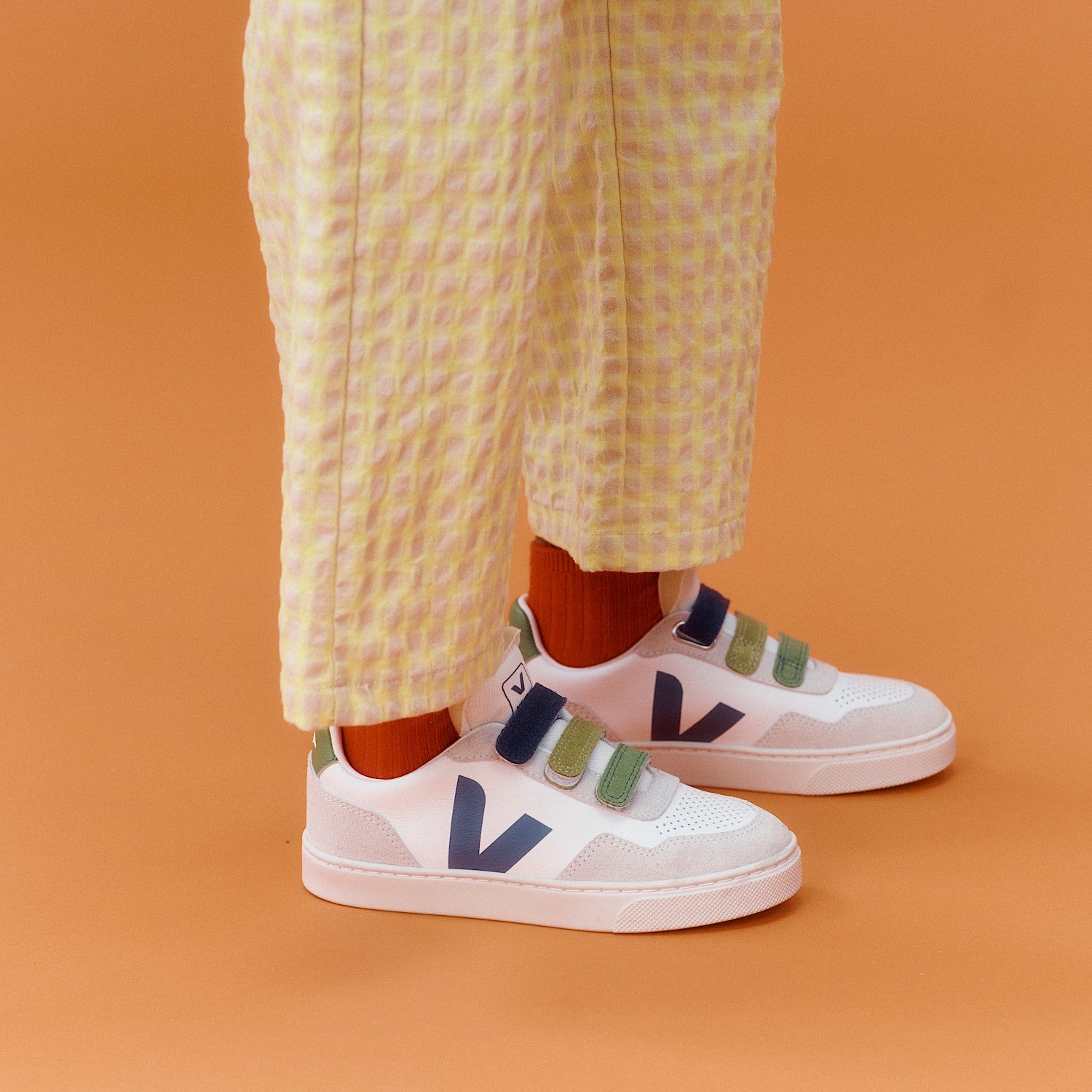 Small V-90 O.T. Leather Multico-White-California