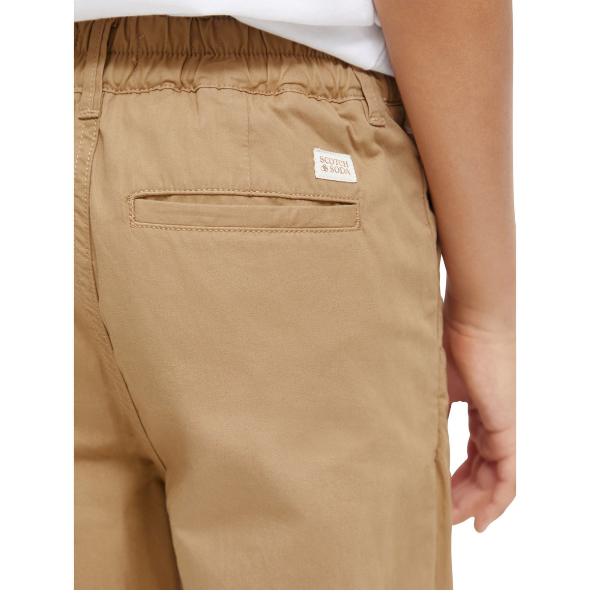 Loose Tapered-Fit Chino