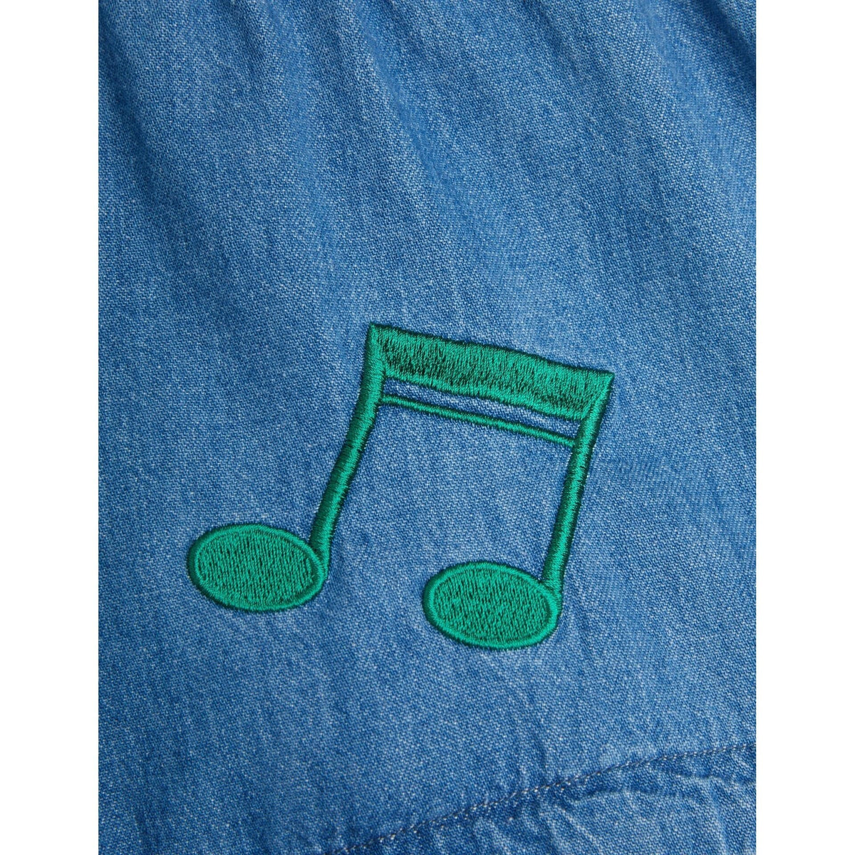 Note Emb Lightweight Denim Shorts