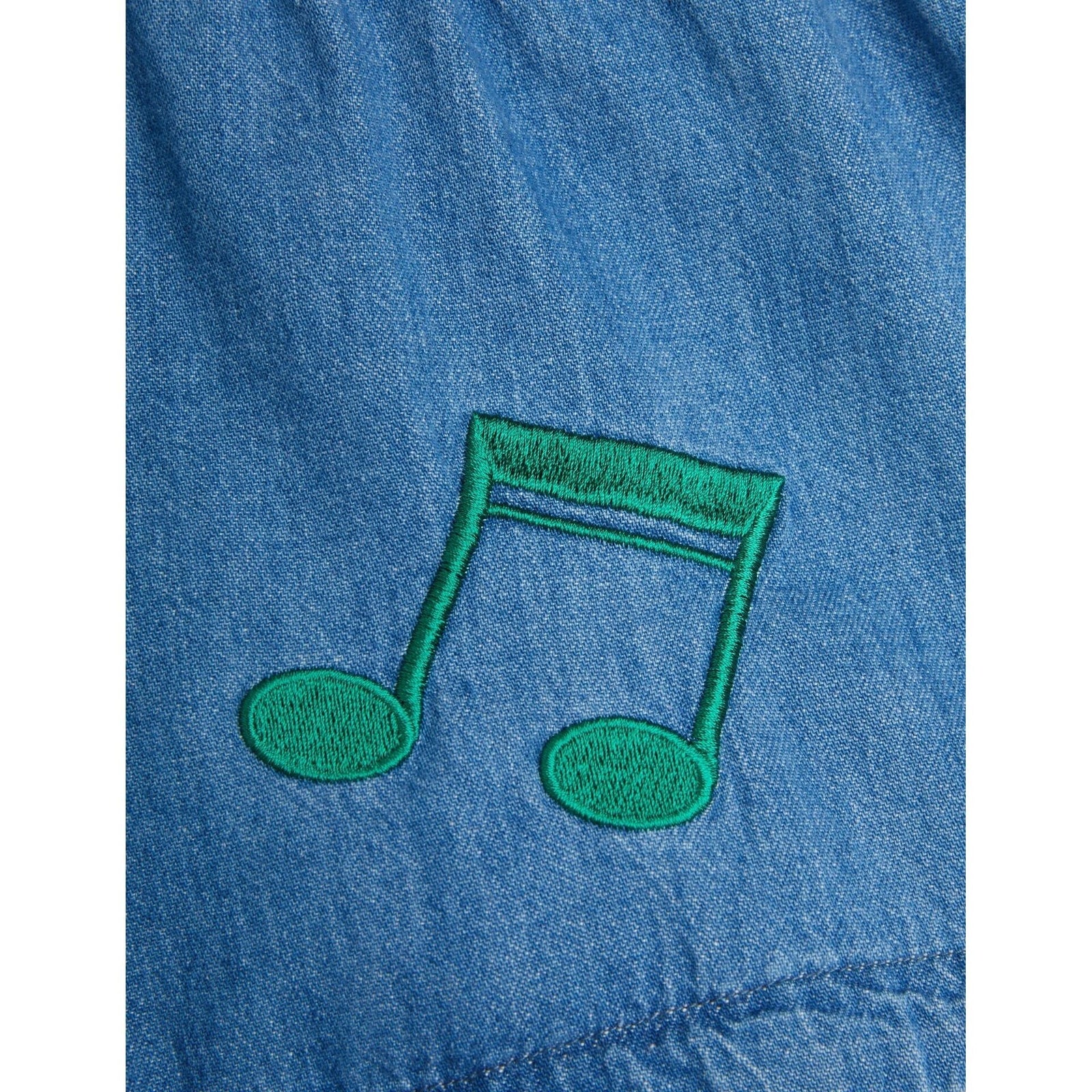 Note Emb Lightweight Denim Shorts