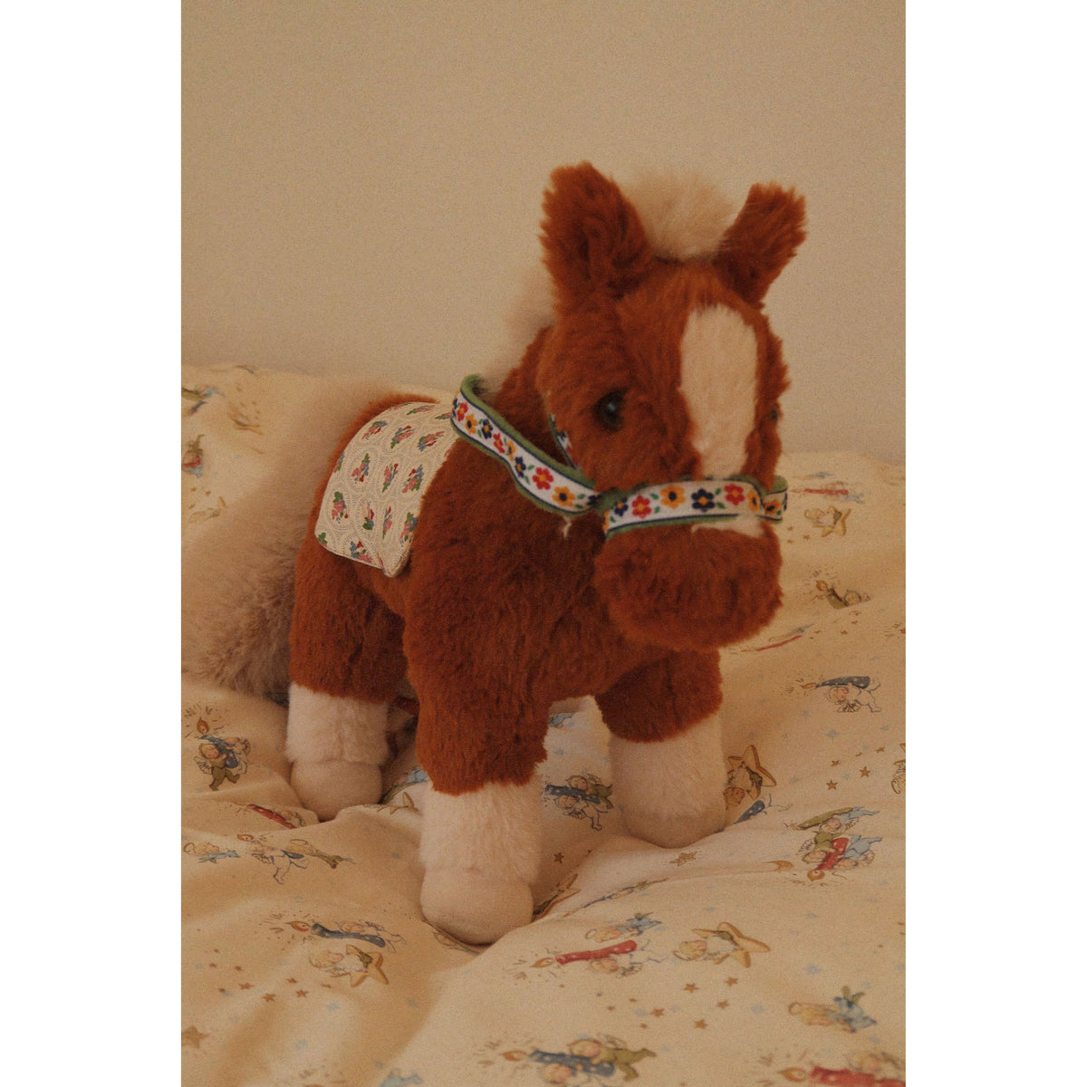 Fiona Horse - Multi