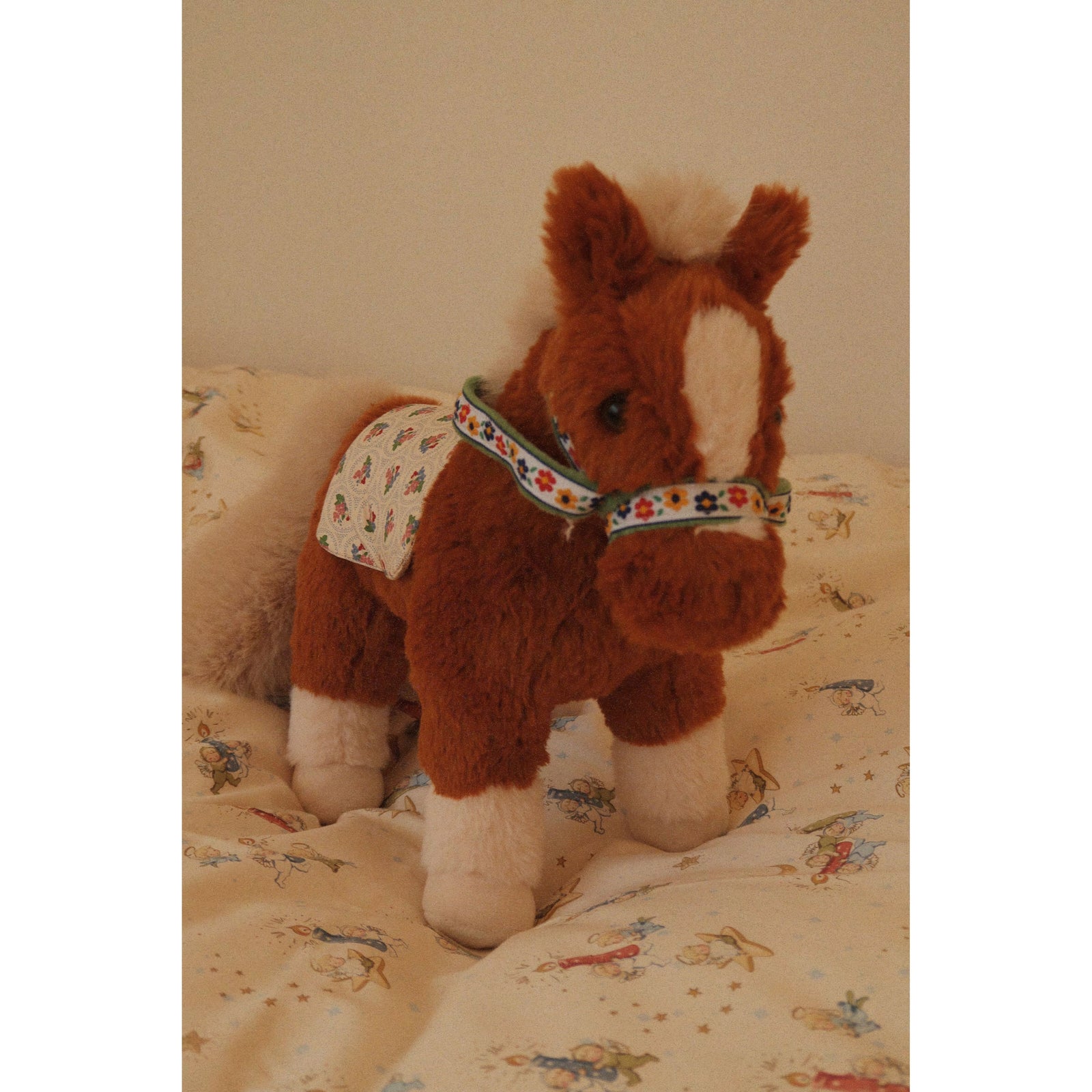 Fiona Horse - Multi
