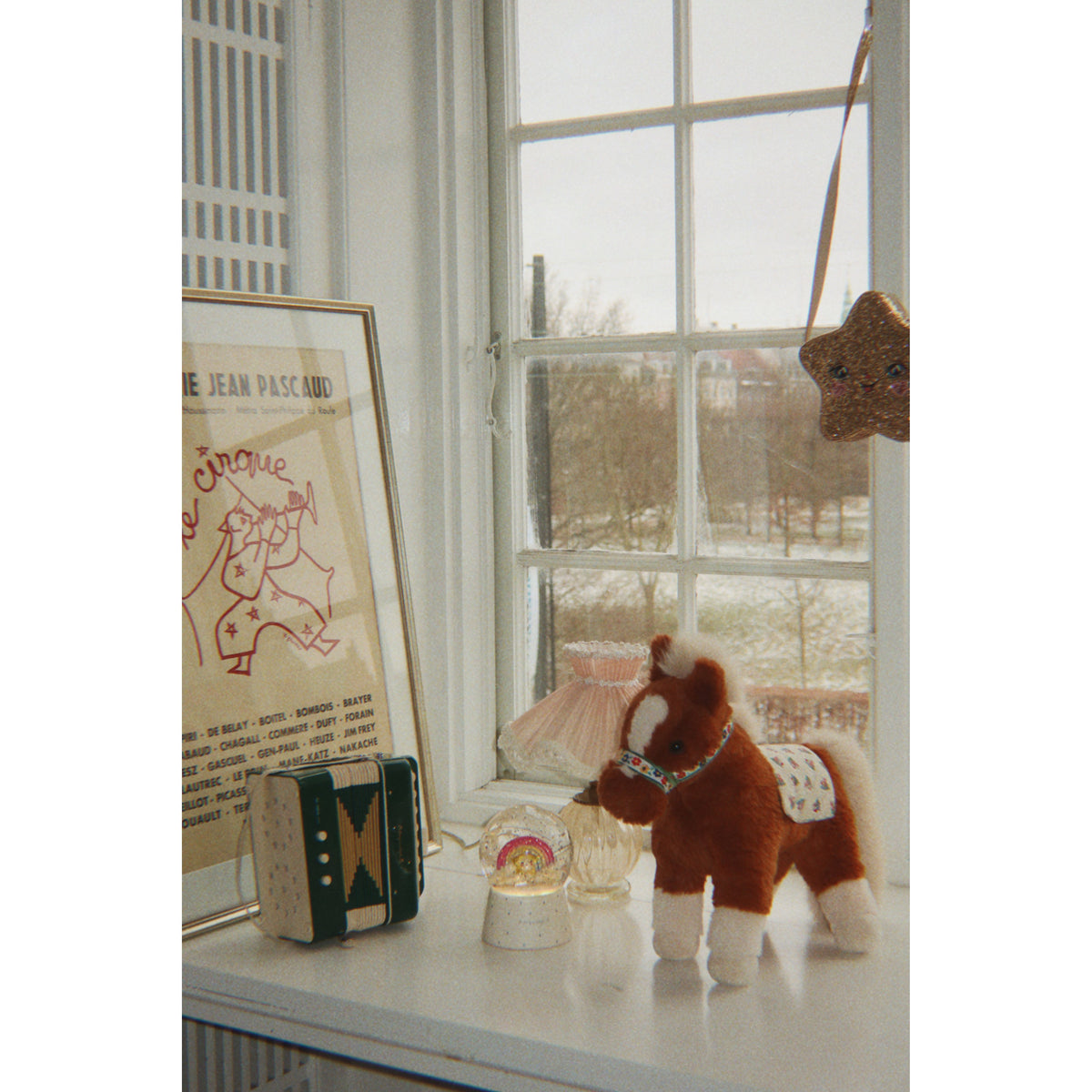 Fiona Horse - Multi