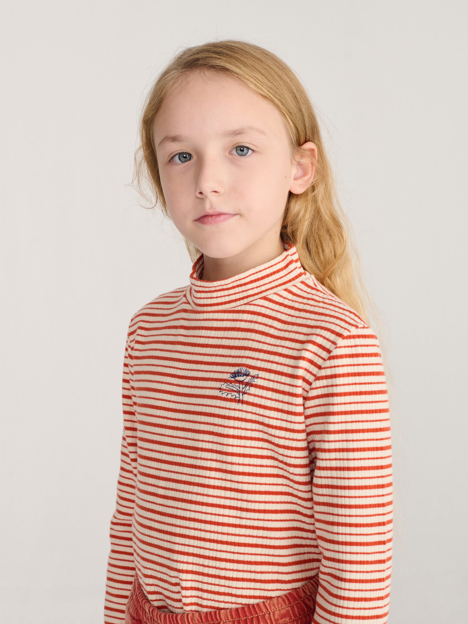 Energy Flower Stripes Turtle Neck T-Shirt