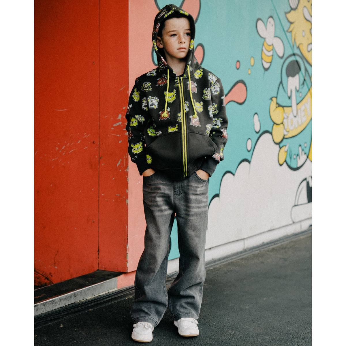 Black Wash Relaxed Jeans