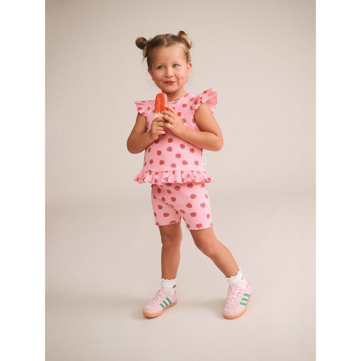 Strawberry Print Rib Peplum Tee