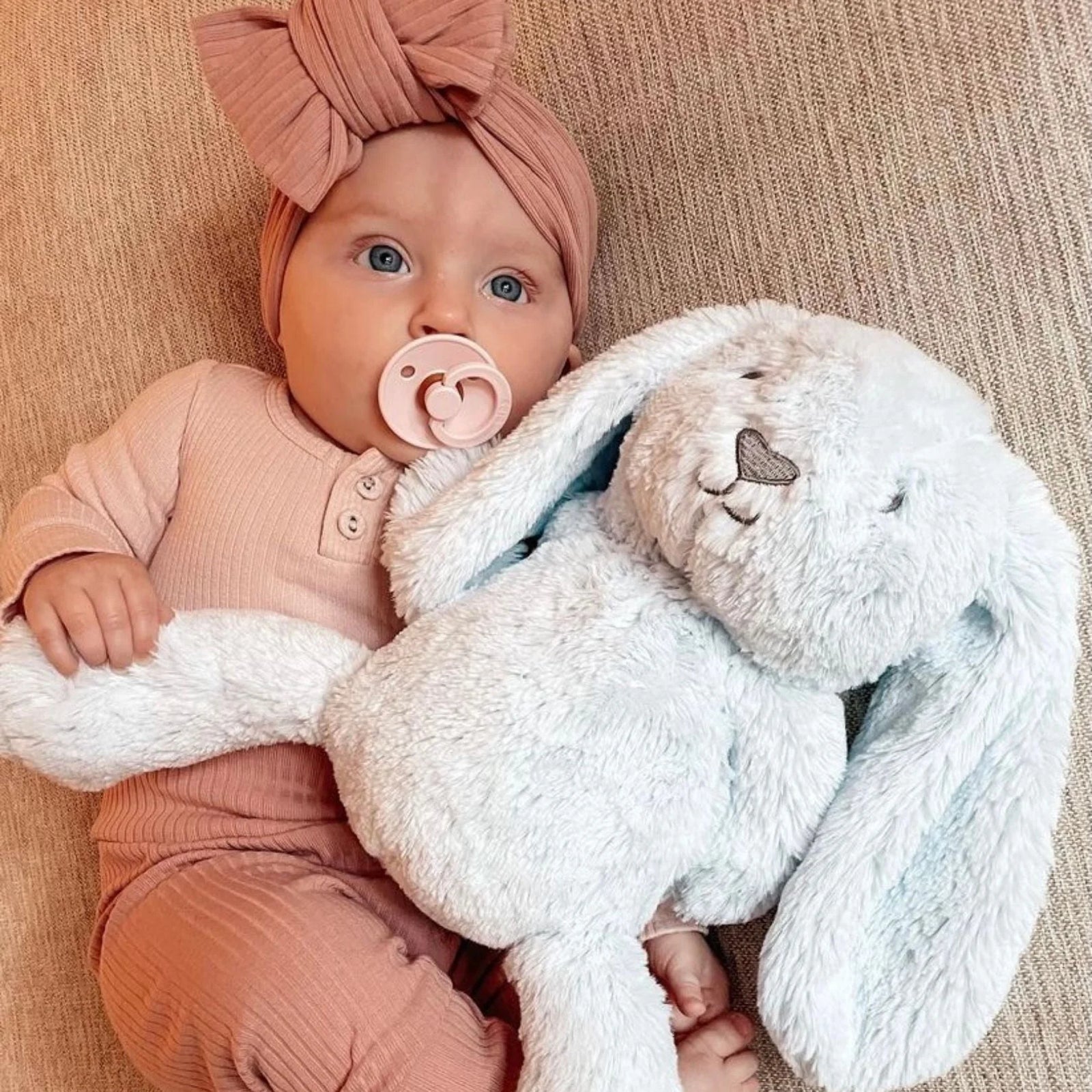 Huggie Bunny - Baxter Light Blue