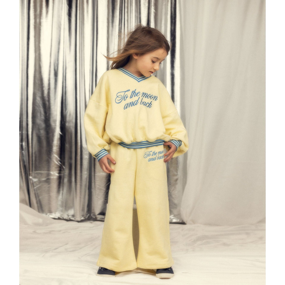 To The Moon Emb Sweatshirt