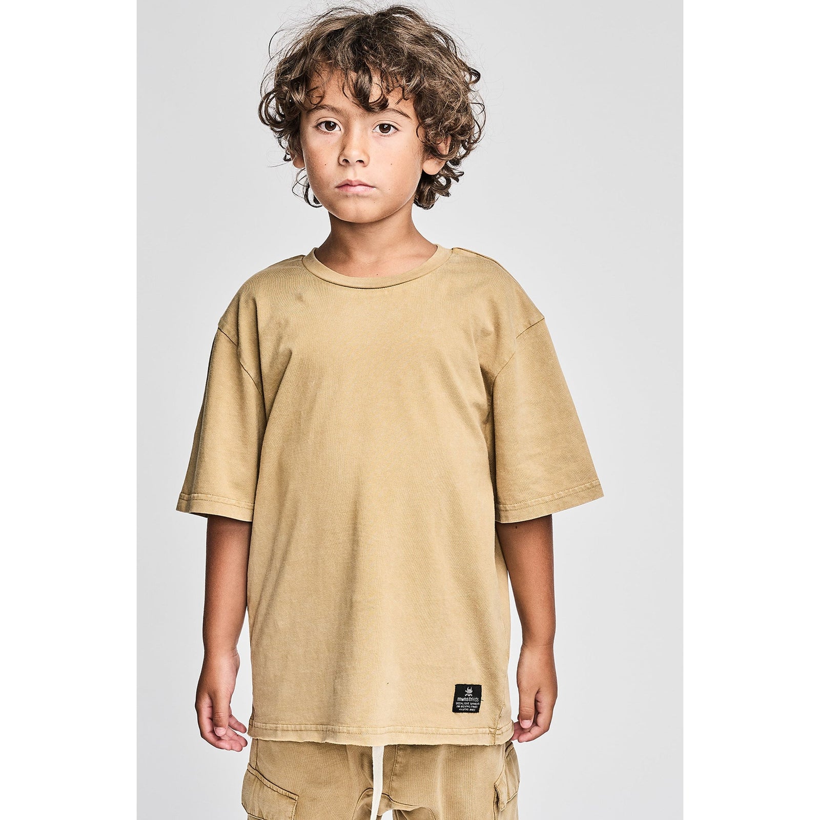 Mnstrbasik Tee - Washed Tan