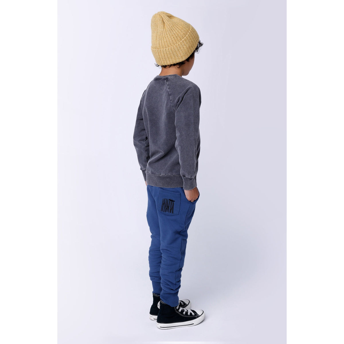 Logo Crew - Black Wash