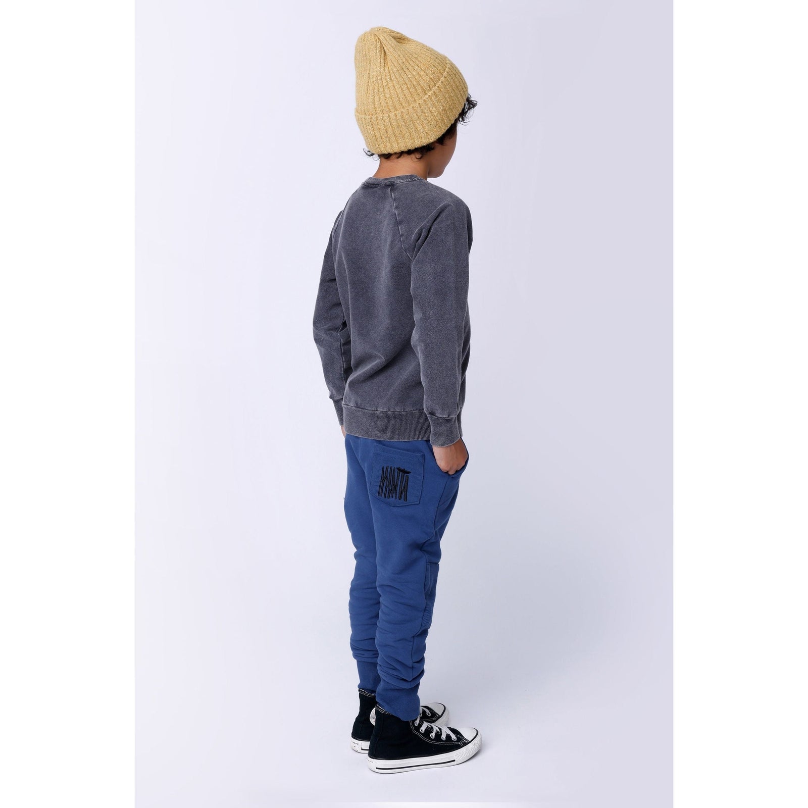 Logo Crew - Black Wash