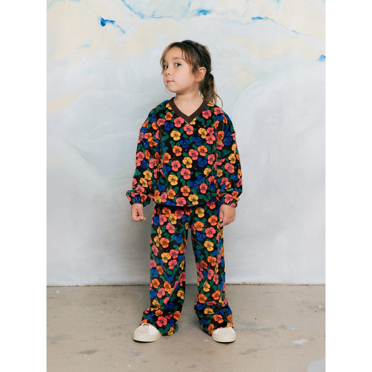Violas Velour Sweatshirt