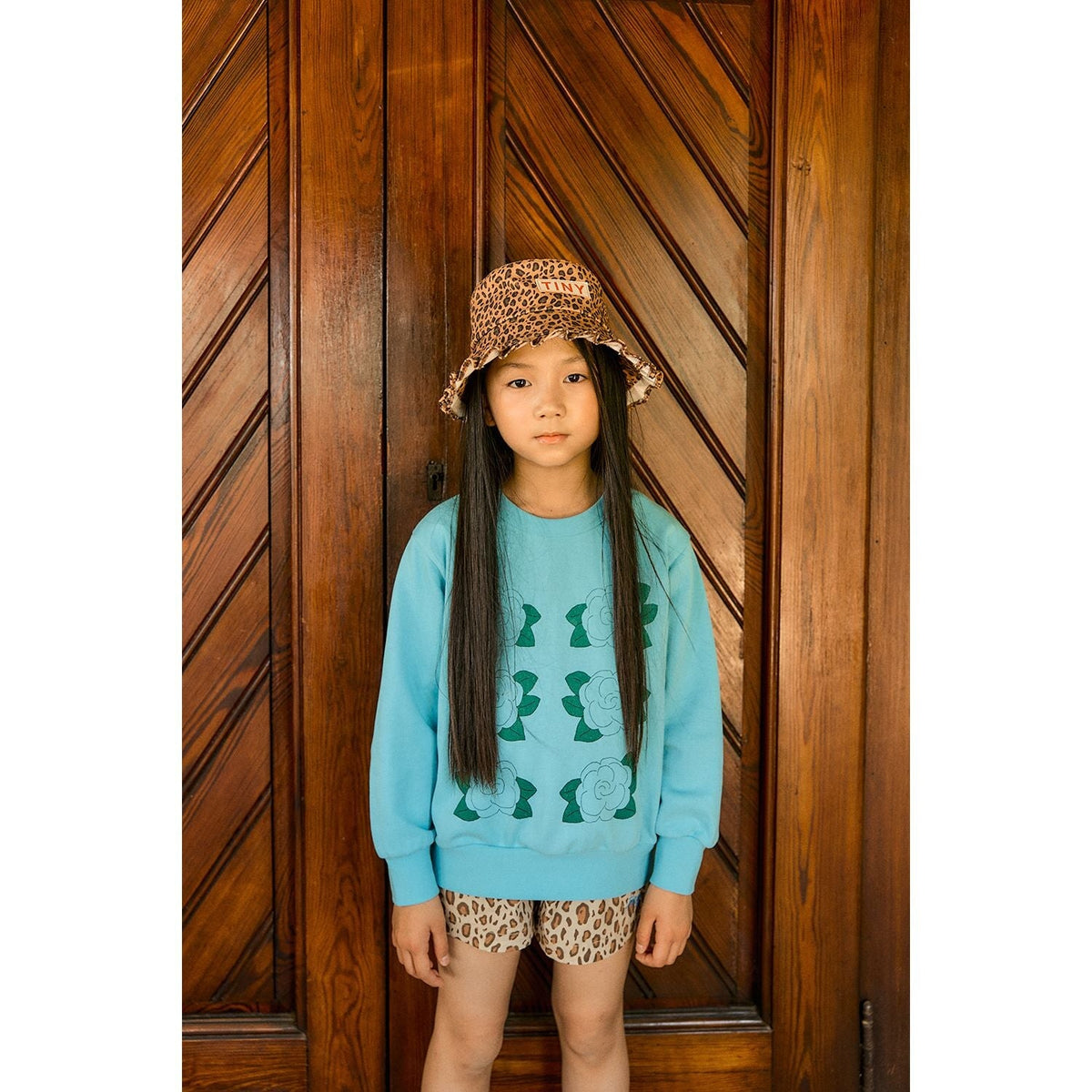 Blue Flowers Graphic Sweatshirt