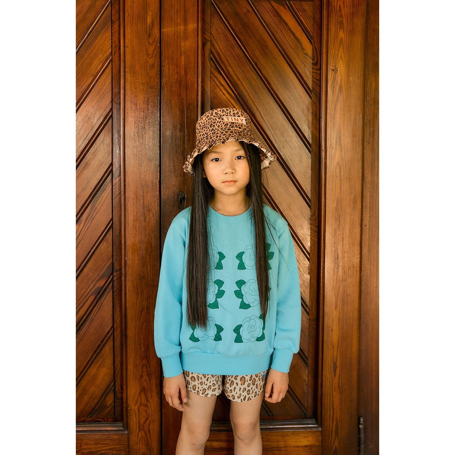 Blue Flowers Graphic Sweatshirt