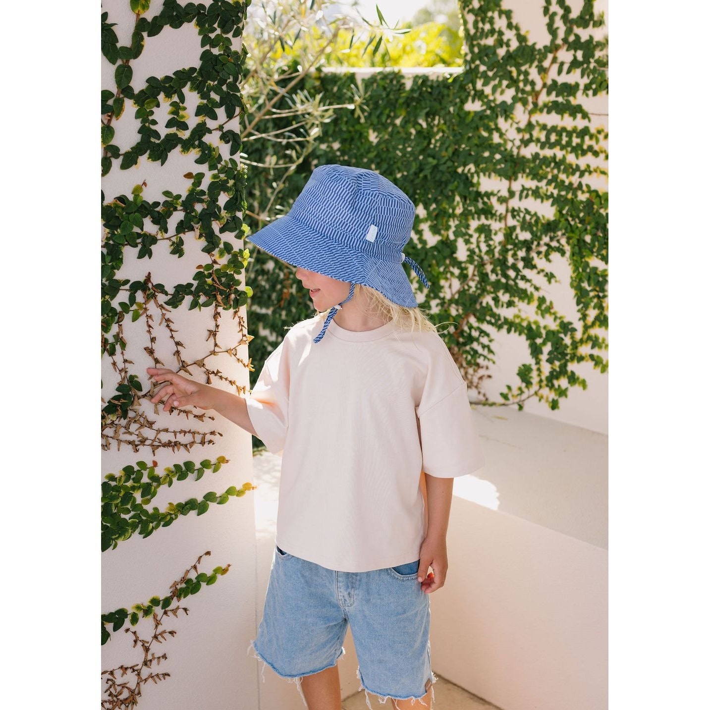 Blue Horizon Wide Brim Bucket Hat