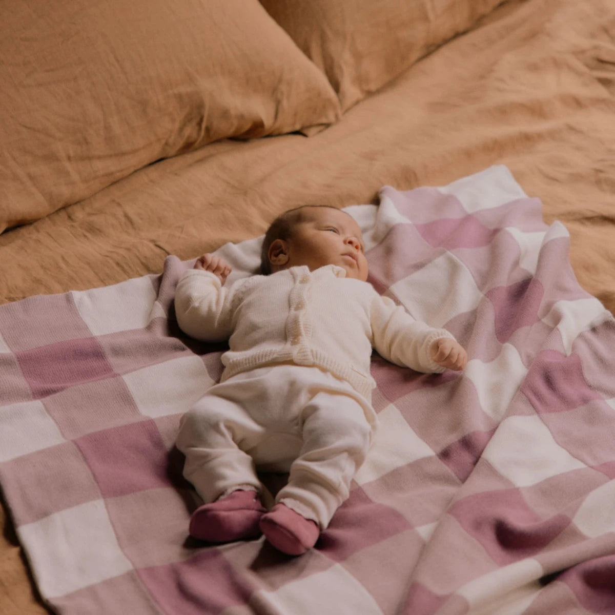 Bassinet Dune Blanket - Rhubarb