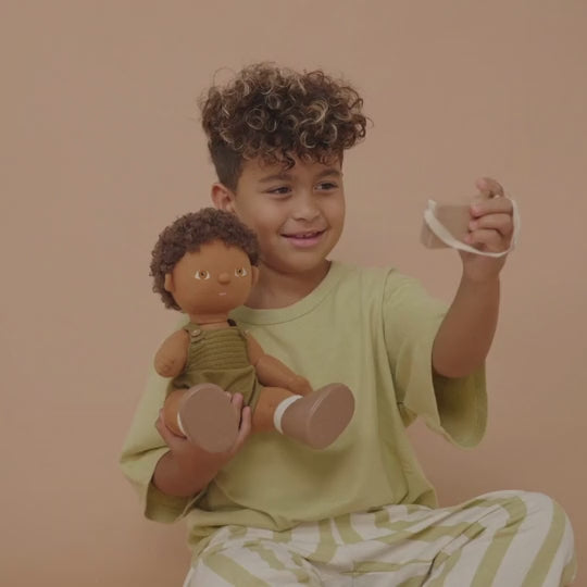 Dinkum Dolls Button