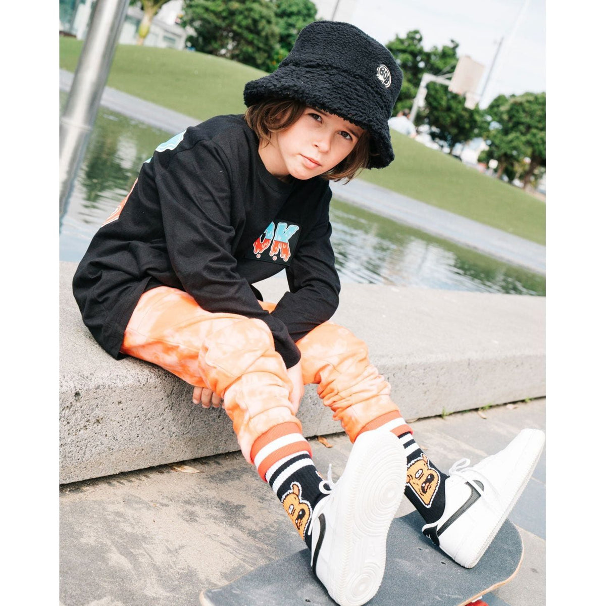 Black Fluffy Bucket Hat